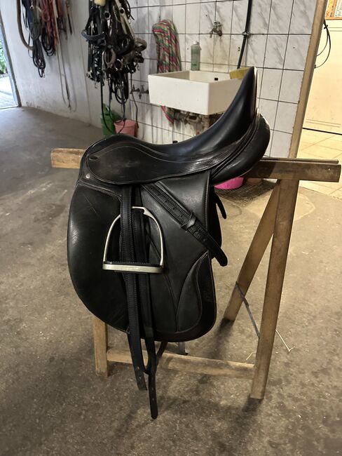 Velicea Phoenix Dressursattel 17,5'', Velicea Phoenix, Michaela Müller (Reitschulzentrum Hardtwald), Dressage Saddle, Bad Homburg, Image 3