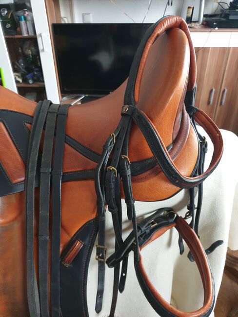 Verkaufe super schönen Sattel mit passender Kandare, Phillimar  Champions League , Viola Golm, Dressage Saddle, Mannheim, Image 8