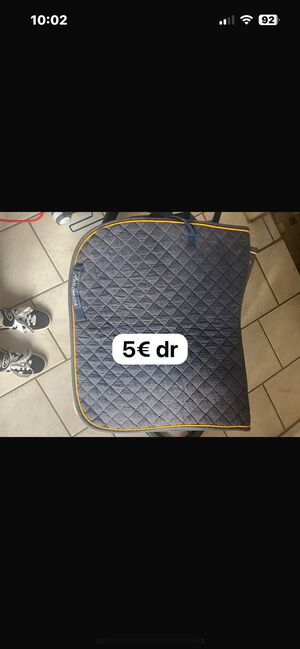 Verschiedene Schabracken!, Romy Hacker, Schabracken, Feldkirch, Abbildung 4