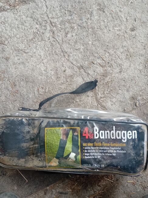 Vier Bandagen, Unbekannt  Bandagen, Lotta, Tendon Boots, Wiehl
