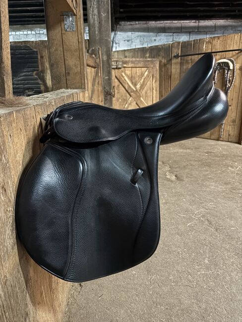 VS Sattel Felix Bühler by Kieffer, Felix Bühler by Kieffer, Saskia Lück, All Purpose Saddle, Regensburg