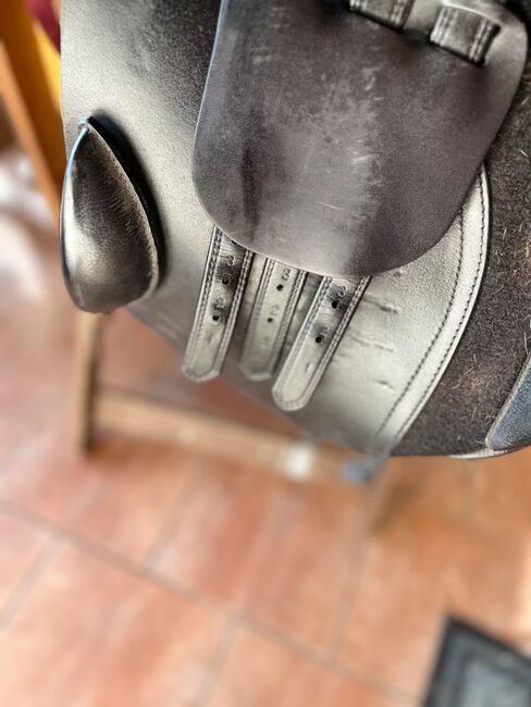 VS Sattel Felix Bühler by Kieffer Schwerpunkt Dressur 18Zoll, Kieffer VS Felix Bühler, Sophia, Dressage Saddle, Rimbach, Image 4