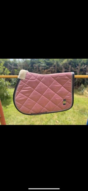 VS Schabracke QHP pink, QHP, Julia Borchard , Dressage Pads, Duderstadt 