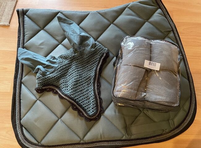 Wagner-Germany Dressur Schabrackenset – VintageBlau - Schwarz, Wagner-Germany, Kelly Daum , Dressage Pads, Freudenstadt