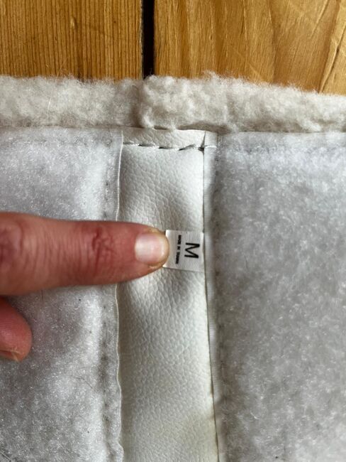Waldhausen Dressur Soft Gamaschen – Weiß – Größe M, Waldhausen Gamasche Dressur Soft, Sarah K., Gamaschen, Kassel, Abbildung 7