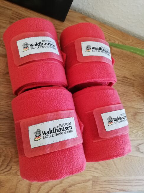 Waldhausen Fleece Bandagen Polo Rot, Waldhausen  Polo Fleece Bandagen , Lena, Horse Bandages & Wraps, Halle