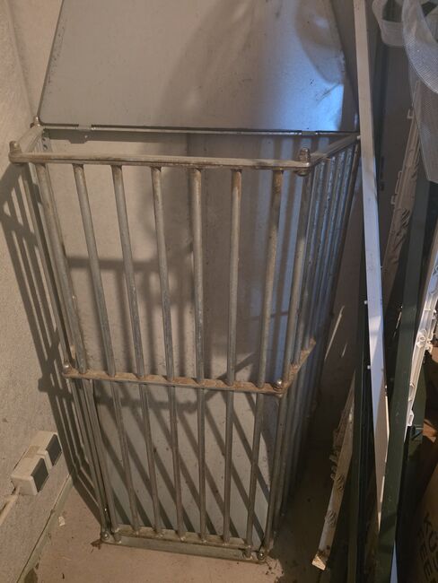 Wandheuraufe 14kg Fassungsvermögen  ( 2 Stück ), Matthias , Heunetze, Säcke & Raufen, Lahr