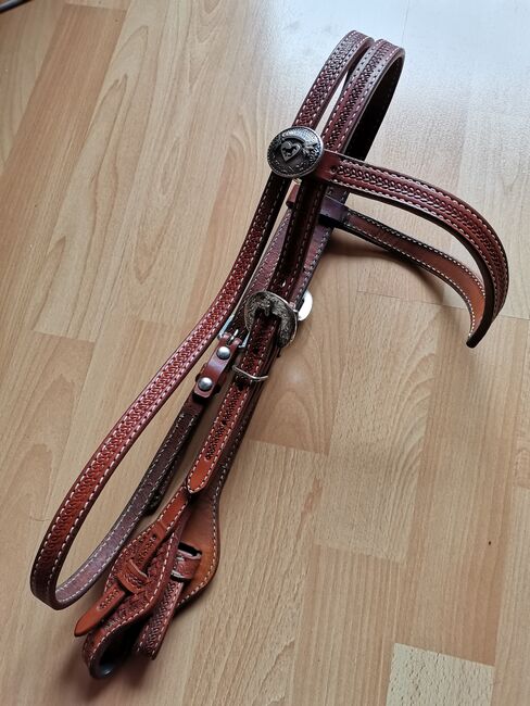 Westernkopfstück mit V - geshapptem Stirnband, Profi Tack Westernkopfstück, Christine Sohr, Bridles & Headstalls, Köln, Image 2