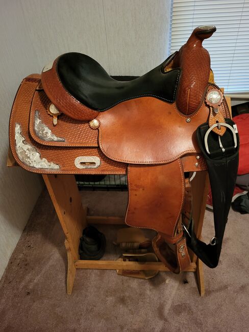 Western Pleasure Saddle, Crates, VIKKI, Horse Blankets, Sheets & Coolers, Groesbeck