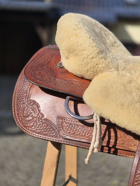 Western-Sattel mit Lammfell – Handgefertigte Qualität für höchsten Reitkomfort, Privat, Western Saddle, Blankenheim , Image 2