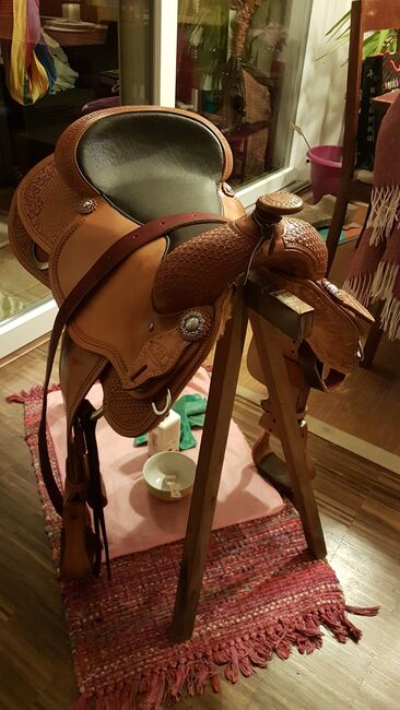 Westernsattel 4H - im Dezember 2019 gekauft - Qualitätssattel, 4H Saddlery Westernsattel, Tina Pätzold, Western Saddle, Roth, Image 2