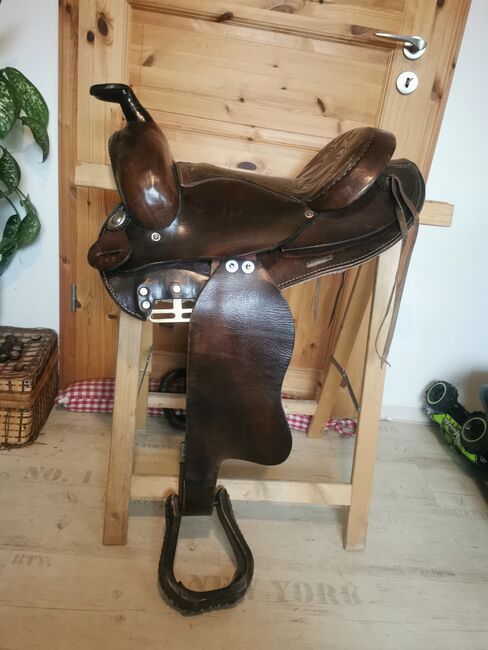 Westernsattel 15'5 Zoll Schwung, Nadine , Western Saddle, Nemsdorf-Göhrendorf