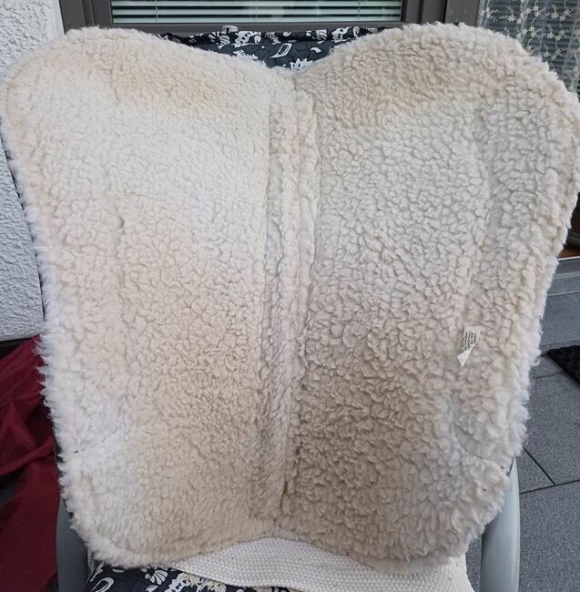 Westernpad CSF roundskirt, Western Import CSF, Christine Wiesner, Westernpads, Marktl am Inn, Abbildung 6