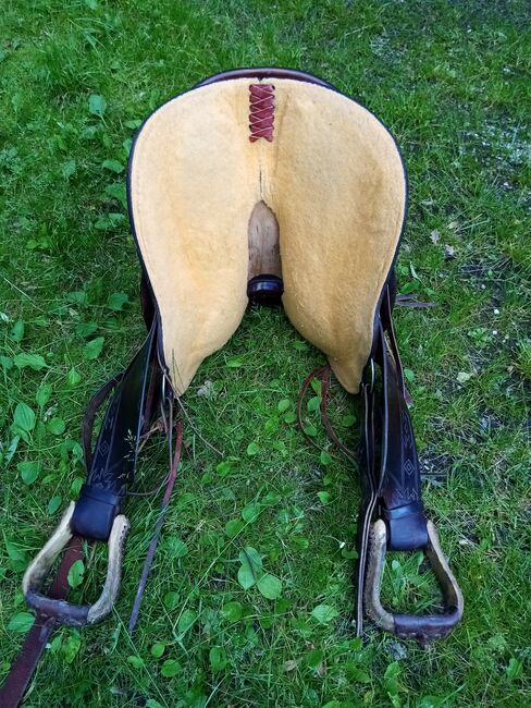 Westernsattel Deuber & Partner Trail Rider 1031 K02 mit Apache Punzierung, DEUBER & Partner  Trail Rider, ANGELA , Westernsattel, Tiefenbach, Abbildung 7