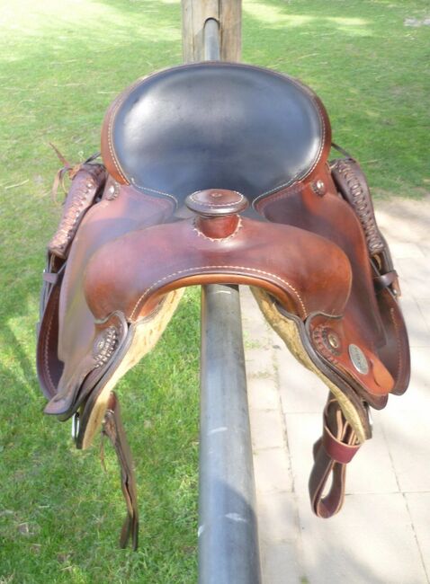 Westernsattel Crates Trail Basic FQ 15.5 braun gerader Pferderücken, Crates Leather Company Trail Basic, Reitartikelbörse (Reitartikelbörse - Onlinevertrieb für Wanderreiter), Western Saddle, Grevenbroich, Image 2