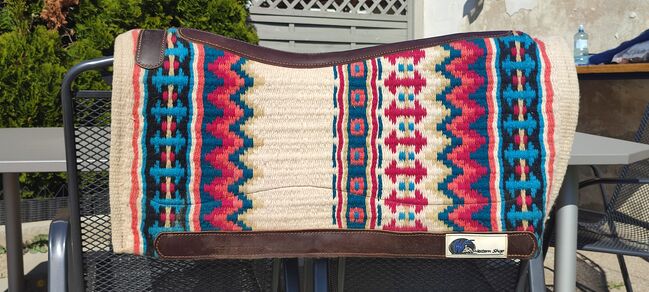 WF Westernshop 2in1 Showpad, WF Westernshop 2 en 1 Showpad, Astrid, Westernpads, Möllersdorf