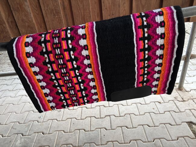 Wigwam Western Showblanket Top-Zustand, Wigwam, Kathrin, Western Pads, Bietigheim-Bissingen