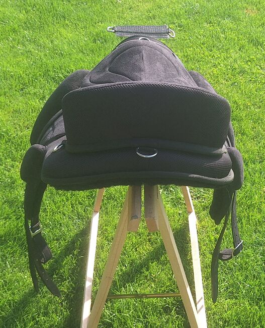 WILD RACE Freemax Sattel baumlos 17,5 Zoll, Lysann, Other Saddle, Aiterhofen, Image 3
