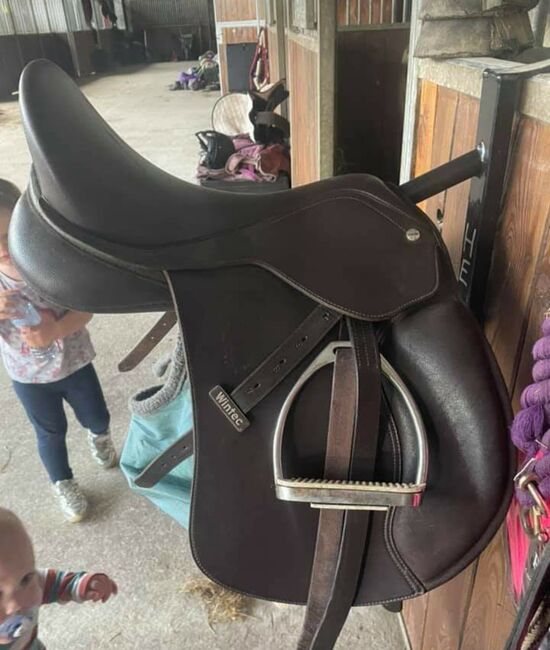 Wintec 16inch pony saddle, Wintec  W16041672-40AP, Amy Bright-Smith, All Purpose Saddle, DROITWICH, Image 3