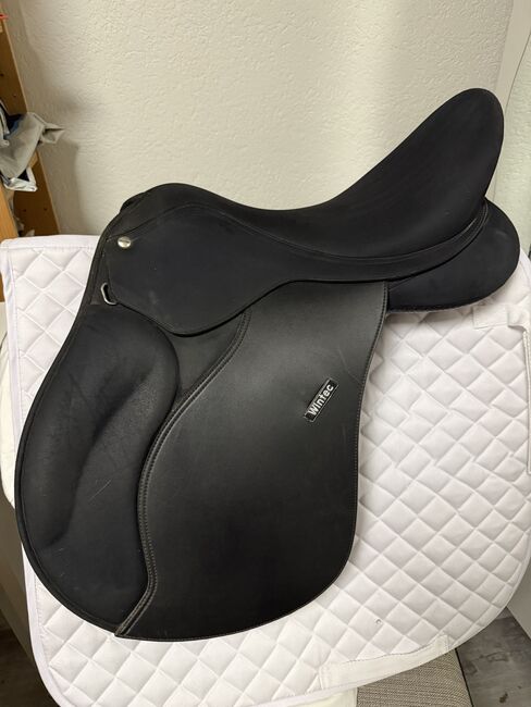 Wintec 2000 All Purpose 17 Zoll - 2 Jahre alt, Wintec 2000 All Purpose, Manuela G., All Purpose Saddle, Schallbach, Image 2