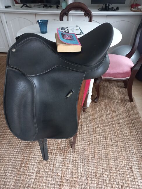 Wintec 250 16.5" Dressage Saddle, Wintec Dressage Wintec 250, Leslie Hans, Dressage Saddle, Knysna