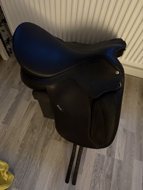 Wintec  500  Dressursattel / 18 Zoll / Cair + fit Solution, Wintec  500 , Ev, Dressage Saddle, Brandenburg an der Havel , Image 3