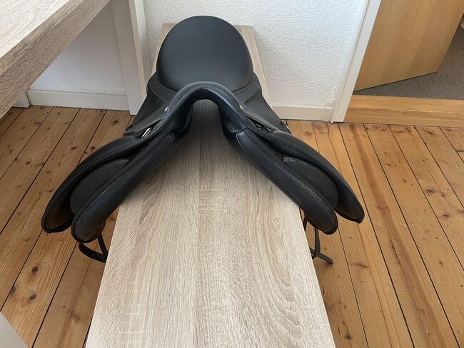 Wintec 500 Dressursattel, Wintec Dressursattel 500 Hard mit chair , Sarah, Dressursattel, Feldkirch , Abbildung 3