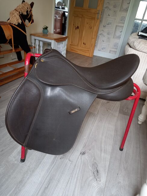 Wintec All Purpose Saddle, Wintec, Kerry , All Purpose Saddle, Lowfield Heath, Image 3