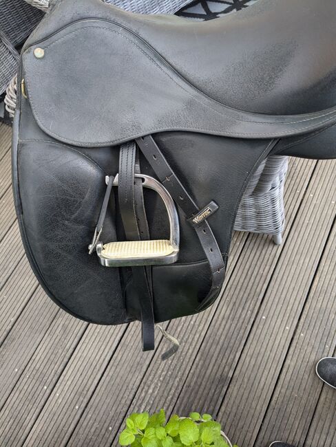 Wintec Dressur mit Caire System 17 Zoll, Wintec Dressur, Karina, Dressage Saddle, Oberhausen, Image 5