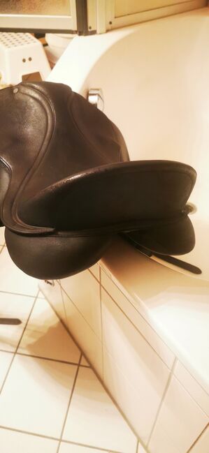Wintec Isabell Werth Sattel Dressur ohne Cair 18 Zoll, Wintec Isabell Werth, Nadine, Dressage Saddle, Ravensburg, Image 6