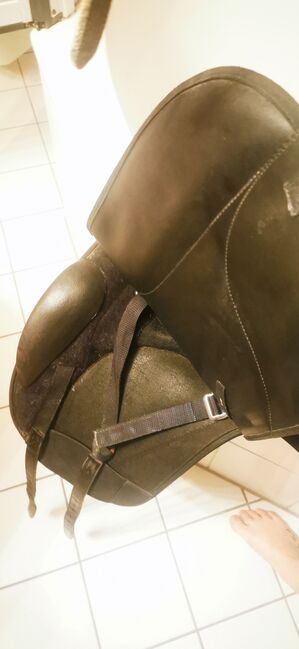 Wintec Isabell Werth Sattel Dressur ohne Cair 18 Zoll, Wintec Isabell Werth, Nadine, Dressage Saddle, Ravensburg, Image 3