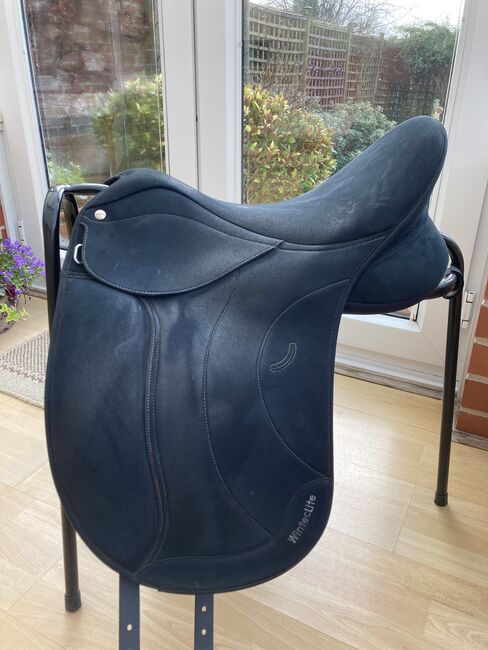 Wintec Lite D’Lux dressage saddle 17.5, Wintec  Lite D’Lux, Karen sansom, Dressage Saddle, Ashby-de-la-zouch, Image 9