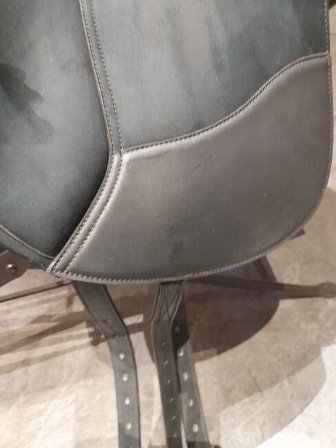 Wintec pro Dressur hart mit cair 17, Wintec  Pro Dressur hart , Konstanze Dormann , Dressage Saddle, Nürnberg, Image 3