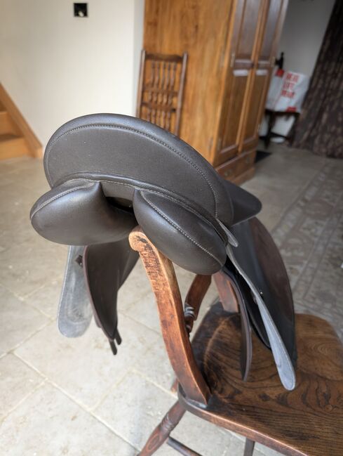 Wintec saddle, Wintec Helen Glanville, Helen Glanville, All Purpose Saddle, Bedford, Image 3