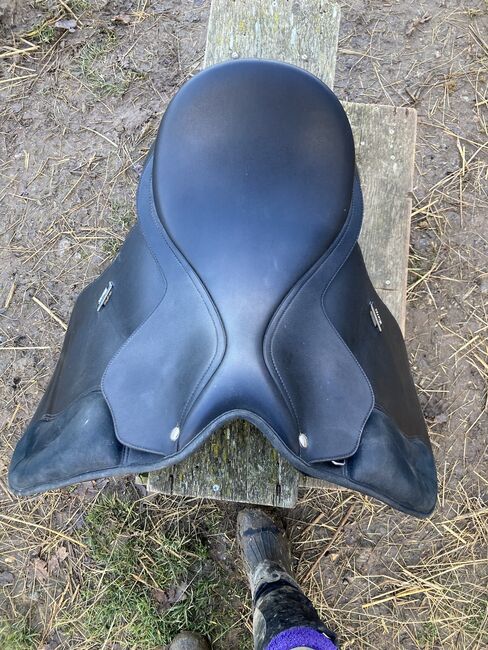 Wintec straight cut cair 17inch saddle, Wintec, Lucy Beamish, All Purpose Saddle, Manningtree, Image 4