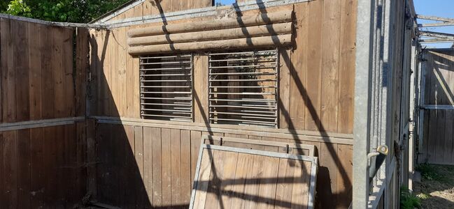 Wooden and Galvanised Stables / Field Shelters, James, Stallplätze, Wareham, Abbildung 3