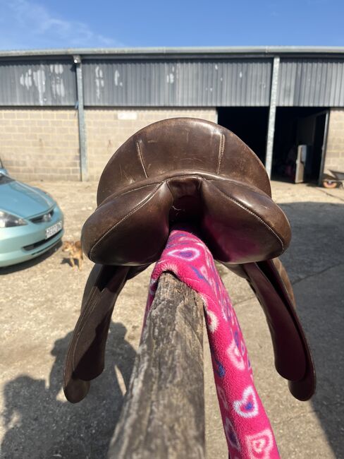 Working hunter saddle, H Working hunter, alicia crocker, Dressage Saddle, Andover, Image 4