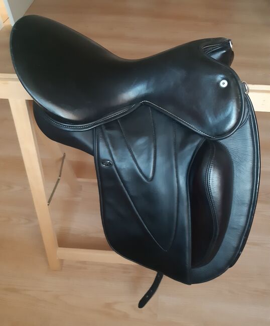 WOW Dressursattel Gr. 1, WOW Dressursattel mit Flair-System, Rita Gisler, Dressage Saddle, Ormalingen