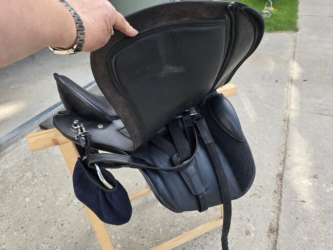 Satteln Deuber Impuls SKL S3, Deuber Impuls SKL D3, Skollan Lenz, Lambskin Pad, Berlin, Image 2