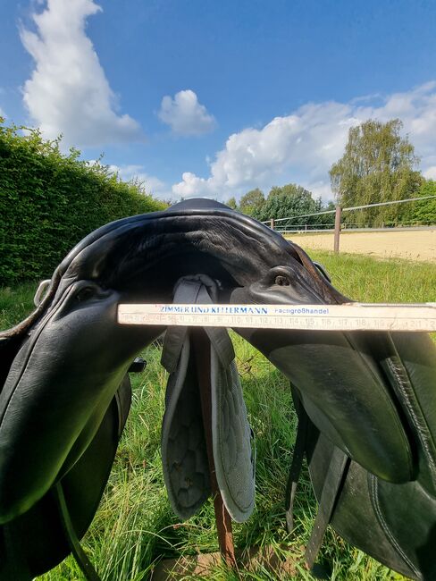 Sattel * Dressursattel * Sommer * Ibero Dressage, Sommer Ibero Dressage, Nicole Bussmann , Dressage Saddle, Greven, Image 15