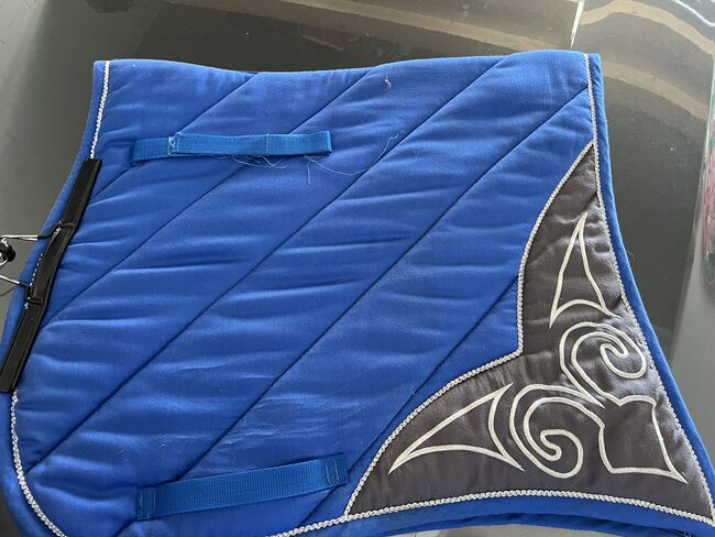 Schabracke und Steigbügel, Regula Renggli , Dressage Pads, Eglisau