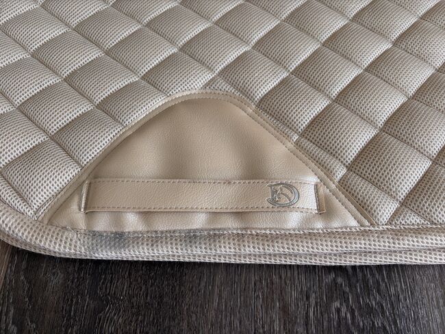Mesh-Schabracke, RidersChoice Mesh Schabracke , Anja SeHo, Dressage Pads, Salzweg, Image 3