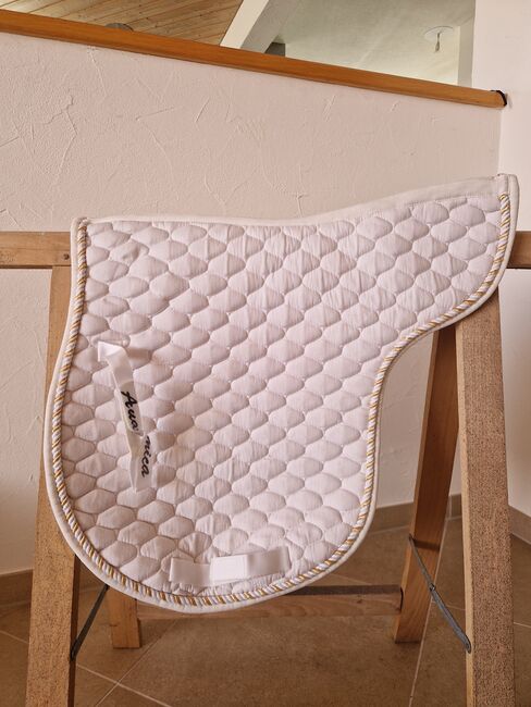 Schabracke weiss, Nina Eigenmann, Dressage Pads, Schweizersholz