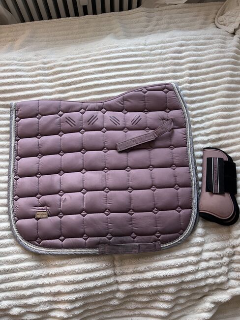 Schabracke und Gamaschen, Felix Bühler Schabracke Essential und Hartschalengamaschen, Miriam, Dressage Pads, Berlin