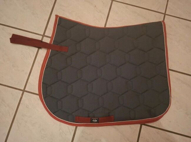 Schabracke HKM VS grau/himbeere, HKM, Saskia, Dressage Pads, Wildeck