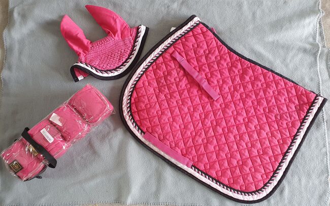Schabracke inkl Fliegenhaube und Bandagen pink, Eilin , Dressage Pads, Erolzheim