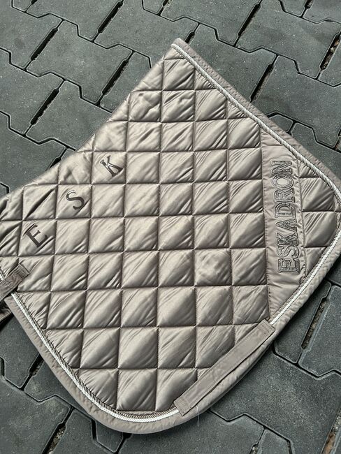 Schabracken, Eskadron, Andy, Dressage Pads, Jade