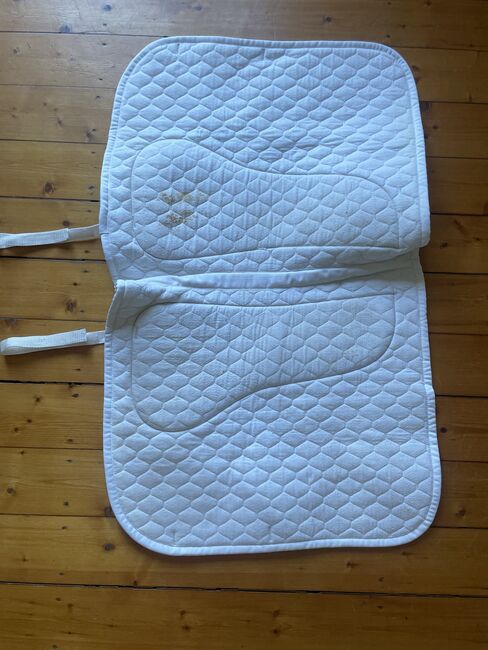 Schabracken, Felix Bühler , Radaszewski , Dressage Pads, Wiesbaden , Image 2