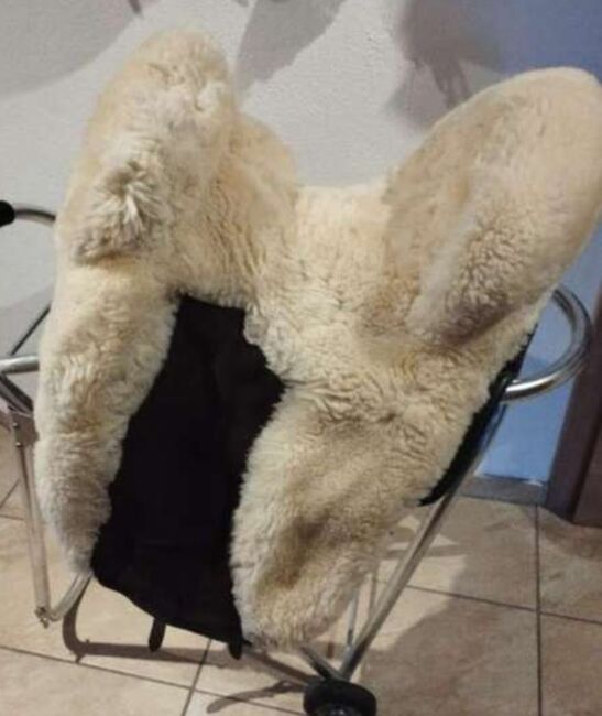 Zalea Lammfell, Mel, Saddle Accessories, Wien, Leopoldstadt