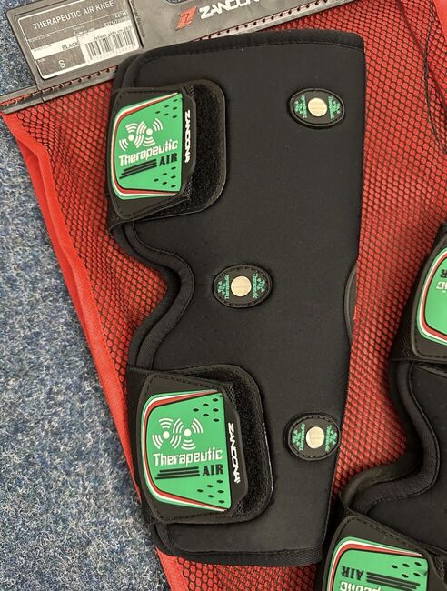 Zandona Therapeutic Air Magnetfeld Gamaschen Karpalgelenk Schoner neu Gr.S, Zandona  Therapeutic Air Knee Magnetfeld Gamaschen , Sylvie , Tendon Boots, Dinkelsbühl , Image 2